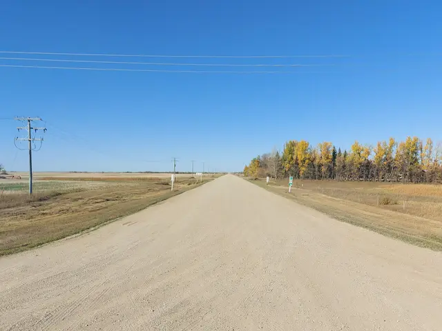 Gravel road of Highway 603 near Manor