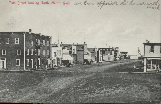 Main Street, looking north